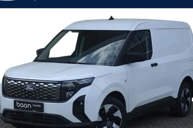 Ford E-Transit Courier (2026) thumbnail 1