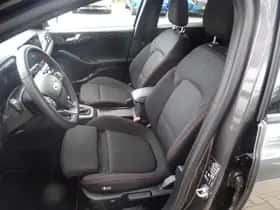 Ford Focus (2023) thumbnail 12