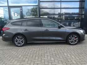 Ford Focus (2023) thumbnail 9