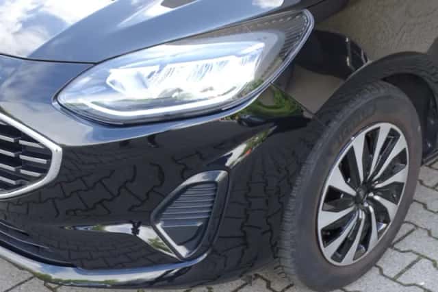 Ford Fiesta (2022) thumbnail 4