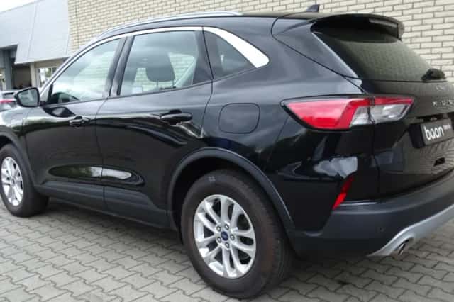 Ford Kuga (2022) thumbnail 6