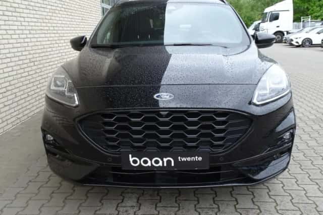 Ford Kuga (2021) thumbnail 3