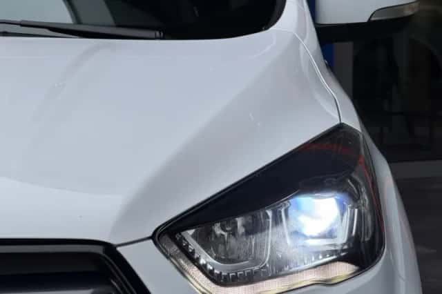Ford Kuga (2018) thumbnail 6