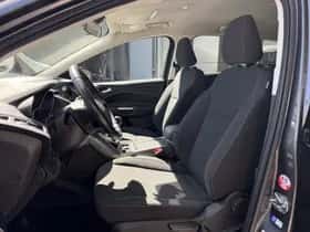 Ford Kuga (2018) thumbnail 12