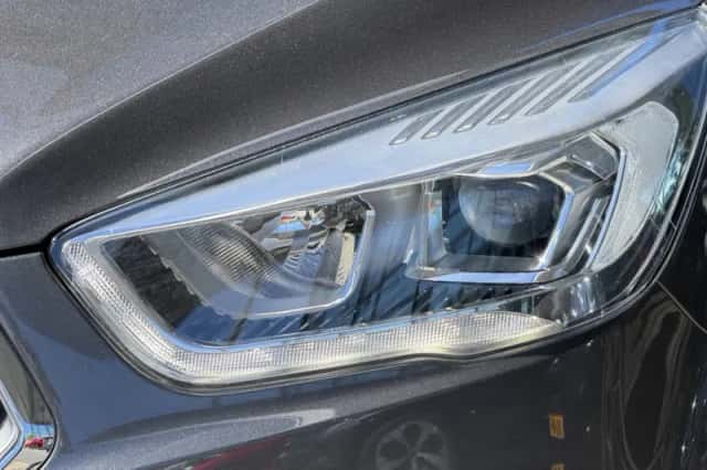 Ford Kuga (2018) thumbnail 6