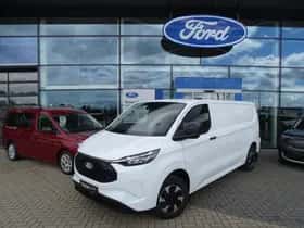 Ford E-Transit Custom (2026) thumbnail 2