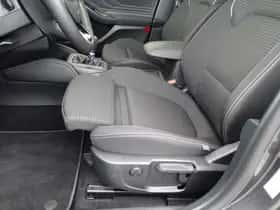 Ford Focus (2023) thumbnail 11