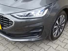 Ford Focus (2023) thumbnail 4