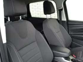 Ford Kuga (2016) thumbnail 11