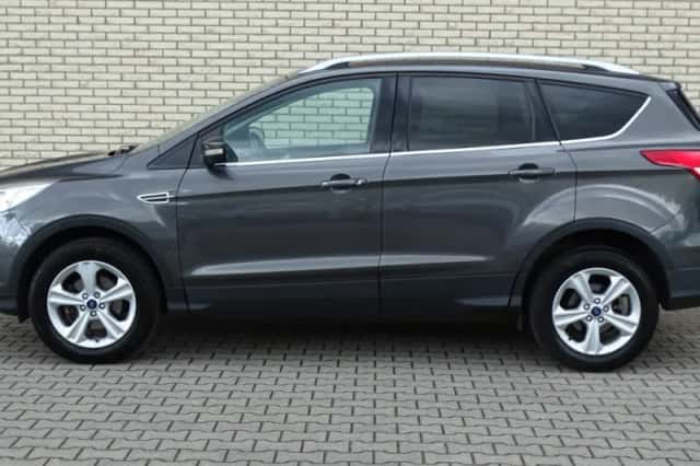 Ford Kuga (2016) thumbnail 5