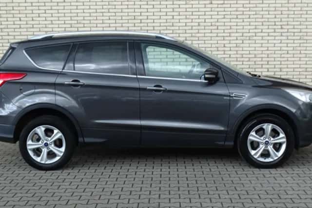 Ford Kuga (2016) thumbnail 6