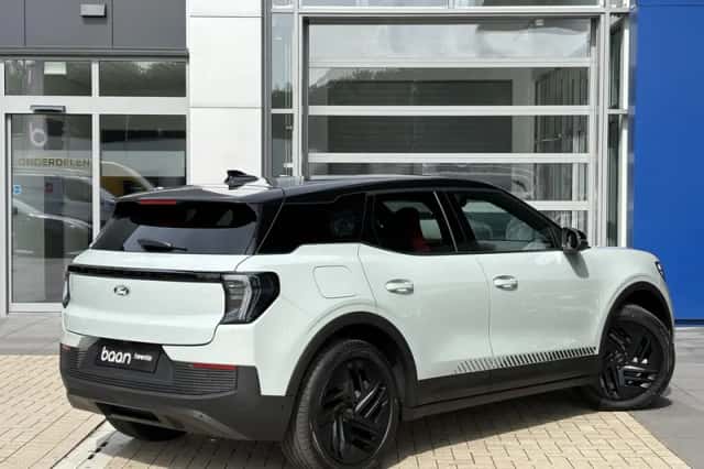 Ford Explorer (2026) thumbnail 2