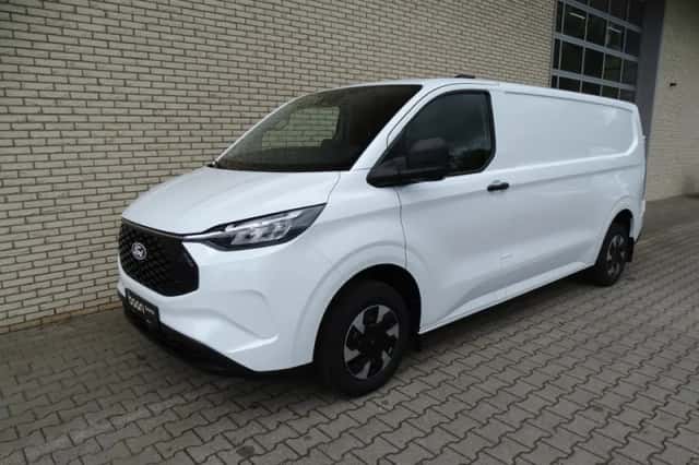 Ford E-Transit Custom (2026) thumbnail 3