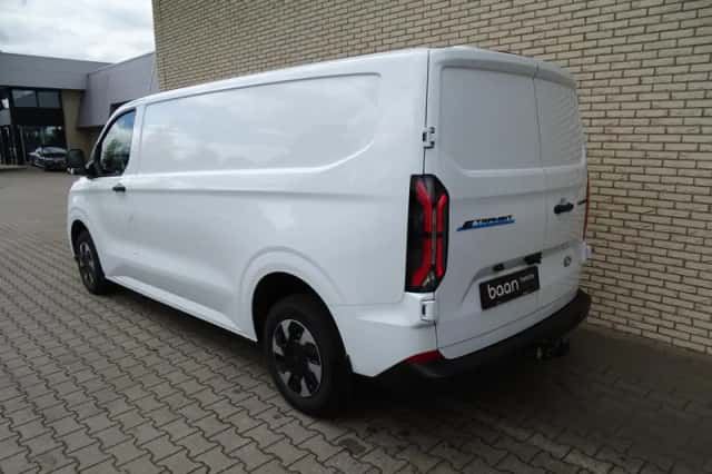 Ford E-Transit Custom (2026) thumbnail 5