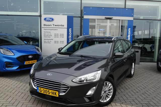 Ford Focus (2019) thumbnail 2