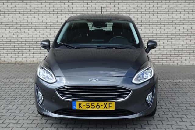 Ford Fiesta (2021) thumbnail 3