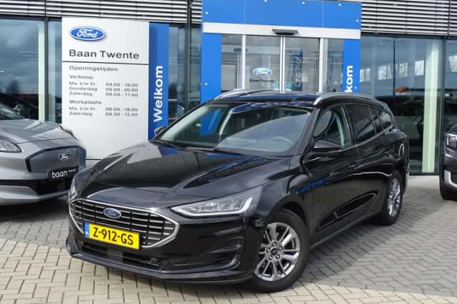 Ford Focus (2024) thumbnail 2