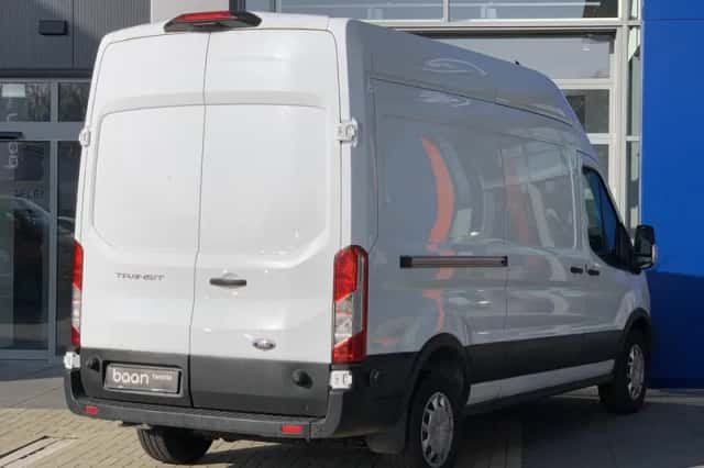 Ford Transit (2024) thumbnail 3