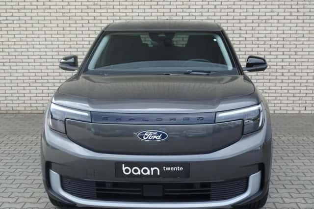 Ford Explorer (2026) thumbnail 2