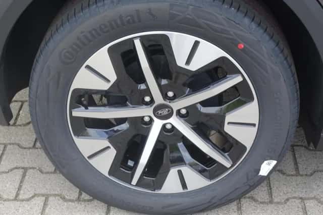 Ford Explorer (2026) thumbnail 6