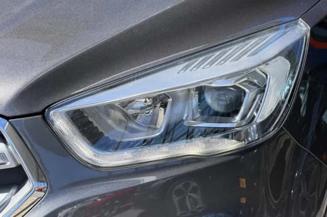 Ford Kuga (2018) thumbnail 6