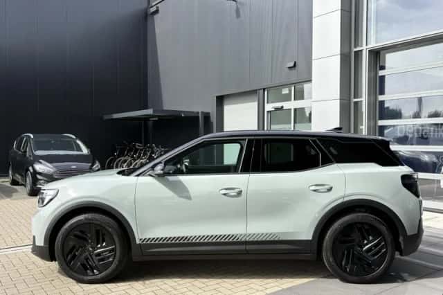 Ford Explorer (2026) thumbnail 5