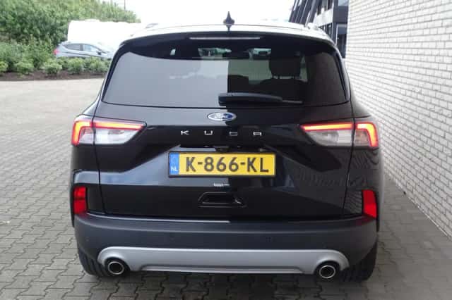 Ford Kuga (2020) thumbnail 6