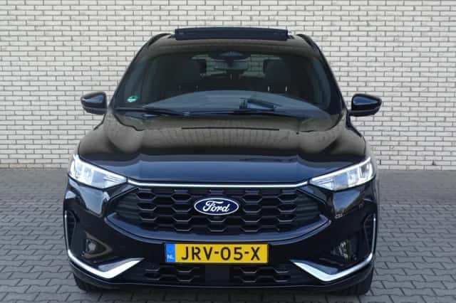 Ford Kuga (2024) thumbnail 3