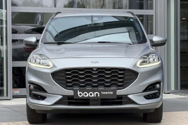 Ford Kuga (2021) thumbnail 4
