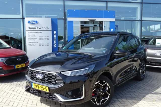 Ford Kuga (2024) thumbnail 2