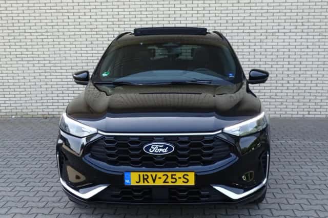 Ford Kuga (2024) thumbnail 3