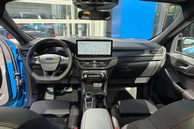 Ford Kuga (2026) thumbnail 2