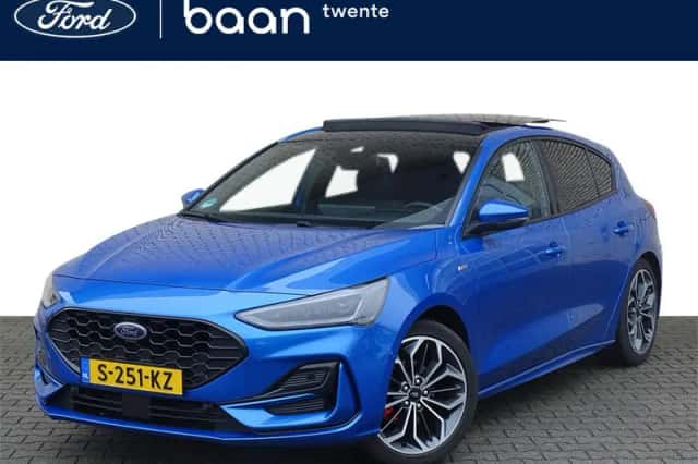 Ford Focus (2023) thumbnail 1