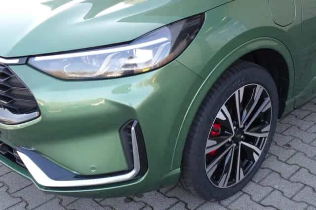 Ford Kuga (2026) thumbnail 4