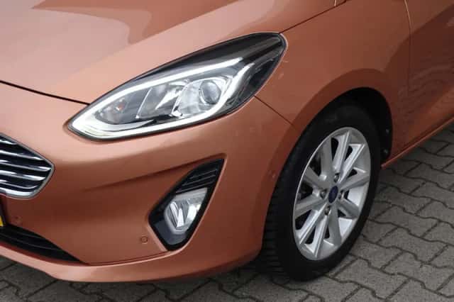 Ford Fiesta (2017) thumbnail 3