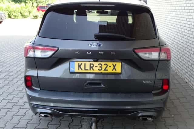 Ford Kuga (2022) thumbnail 6