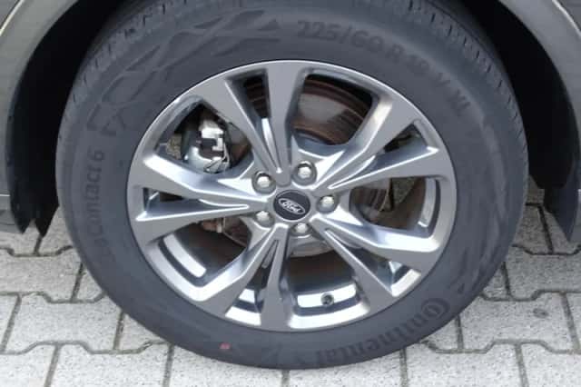 Ford Kuga (2022) thumbnail 6