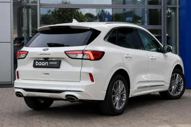 Ford Kuga (2021) thumbnail 3