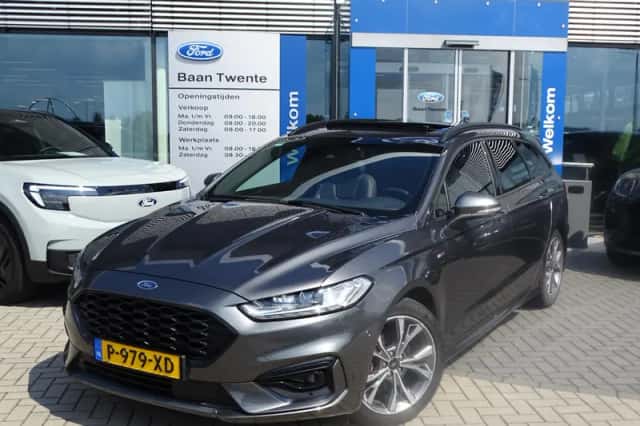 Ford Mondeo (2022) thumbnail 2