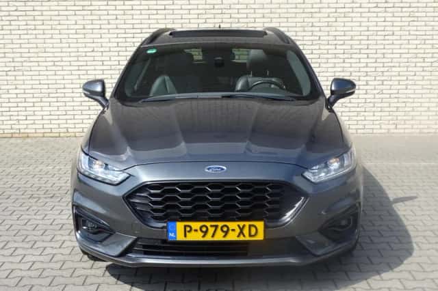 Ford Mondeo (2022) thumbnail 4