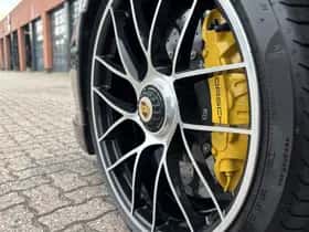 Porsche 911 thumbnail 12