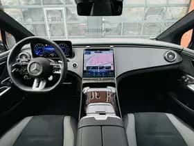 Mercedes-Benz EQE (2024) thumbnail 16