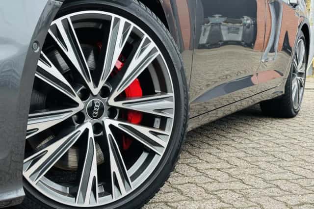 Audi A6 (2024) thumbnail 3