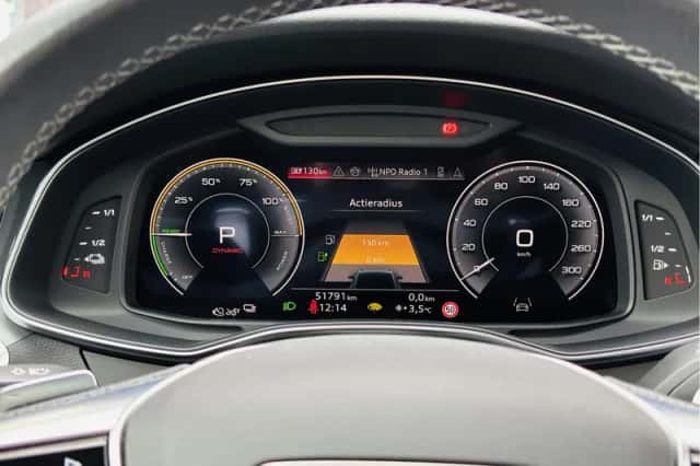 Audi A6 (2024) thumbnail 24