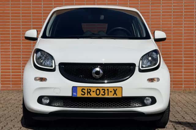 Smart Forfour (2018) thumbnail 2
