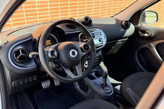 Smart Forfour (2018) thumbnail 11