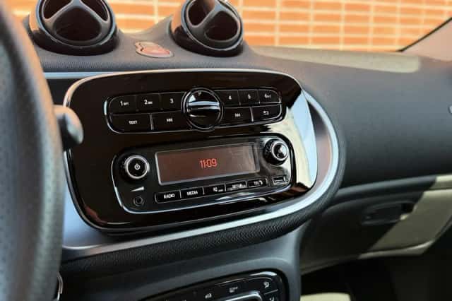 Smart Forfour (2018) thumbnail 15