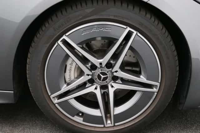 Mercedes-Benz C-Klasse (2024) thumbnail 3