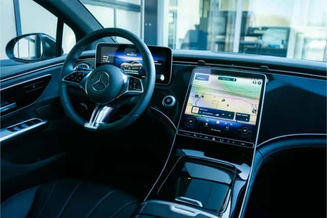 Mercedes-Benz EQE (2025) thumbnail 15