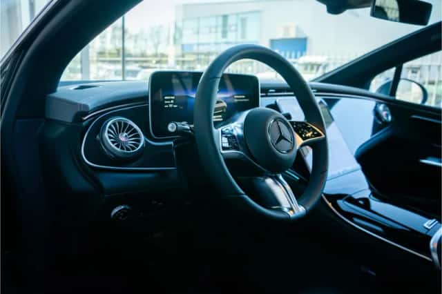 Mercedes-Benz EQE (2025) thumbnail 18